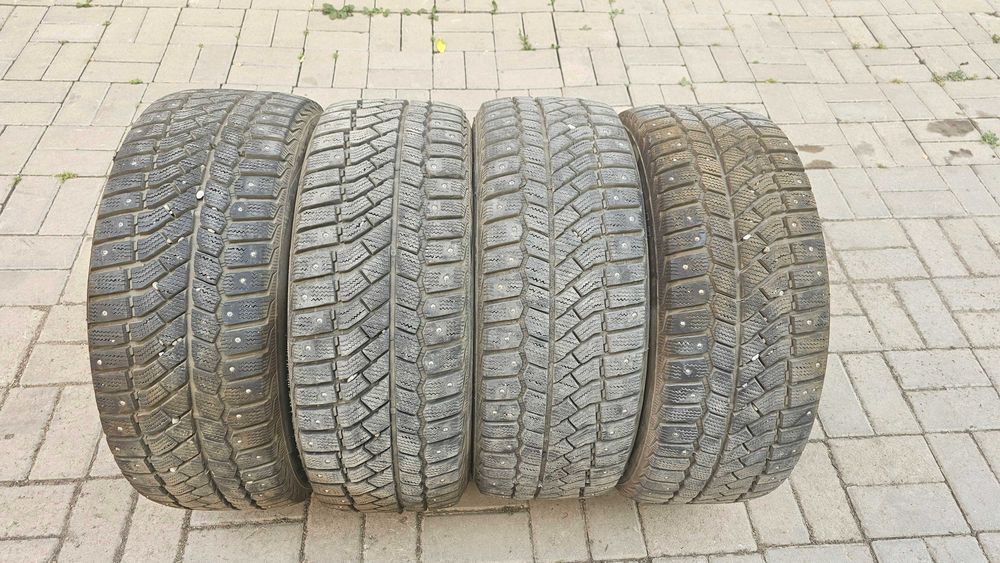225/50/R17 шипованные Viatti