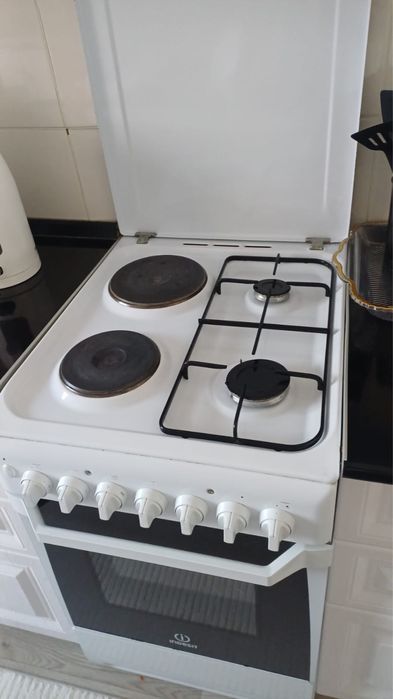 Продается газ плита