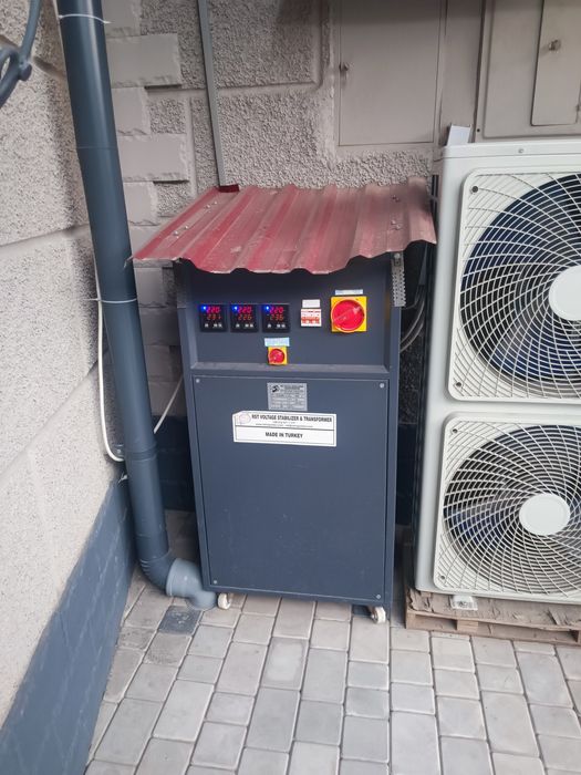 Стабилизатор напряжения CHETINKAYA 45 КВА б/у