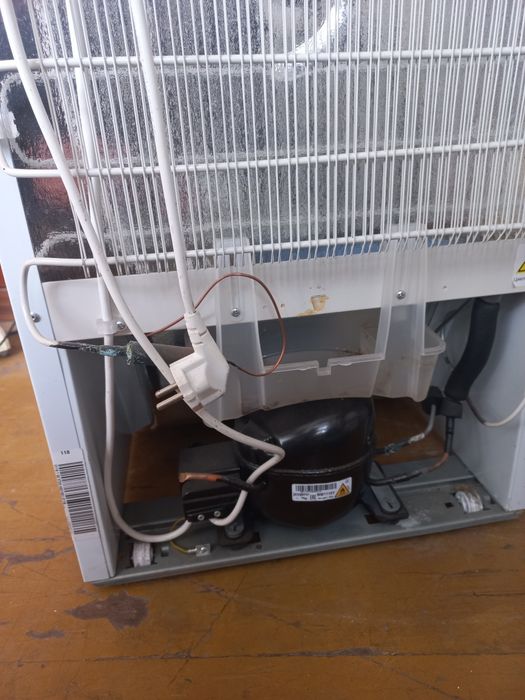 Продам холодильник