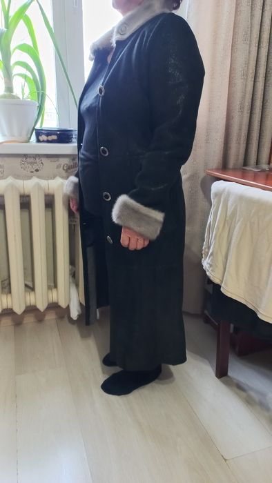 Продам дубленку черного цвета