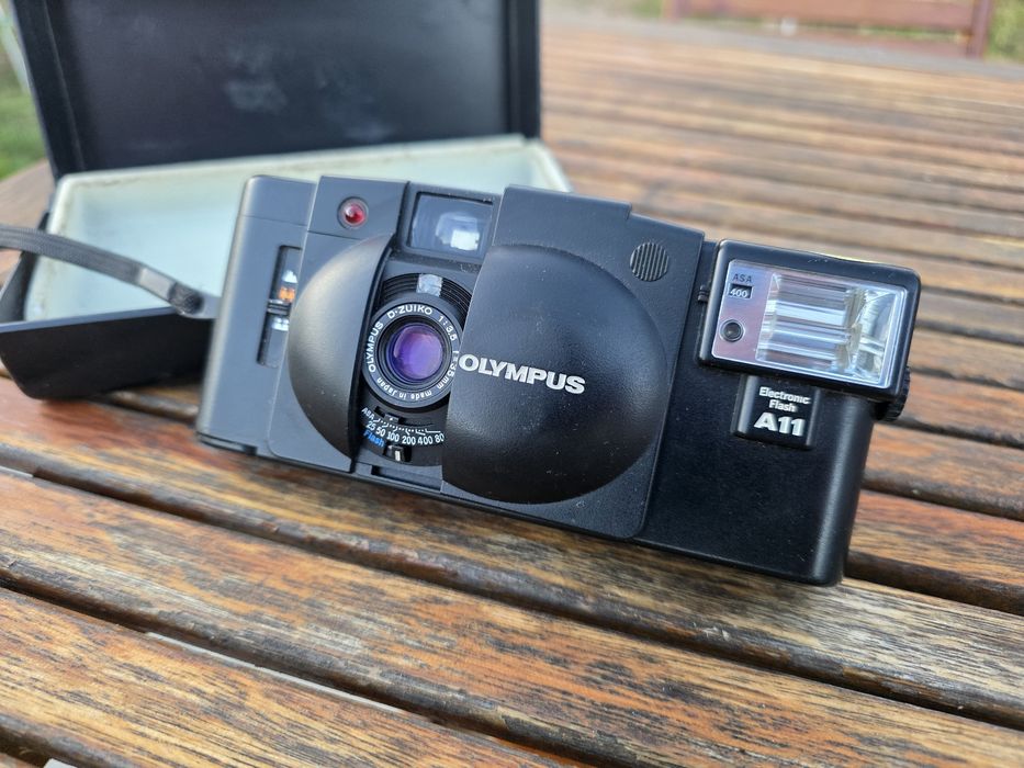 Olympus AX 2 + A11