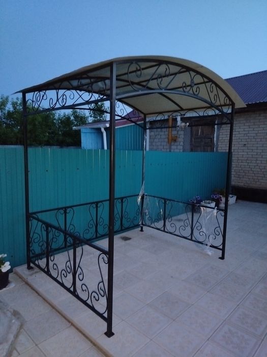 Качели с крышей и без, Мангалы, беседки, оградки, скамейки на заказ
