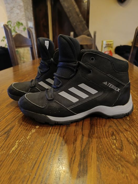 Adidas Terrex номер 40