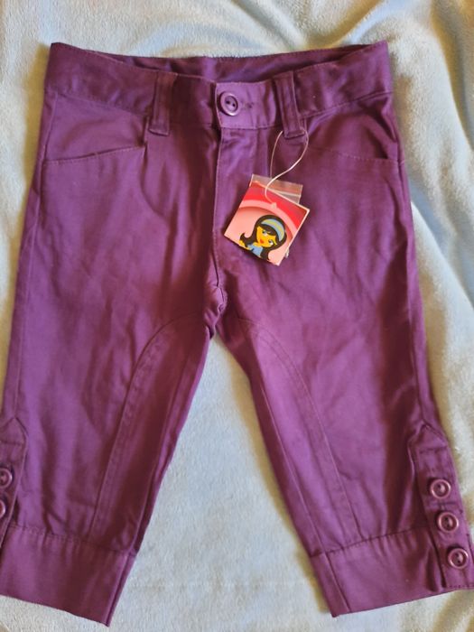 Новая одежда для девочки  2-3 г( юбка , кофты)