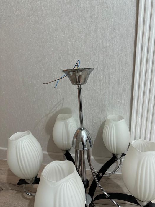 Люстра в отличном состоянии