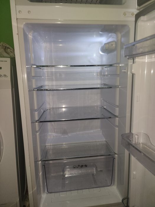 Продается холодильник