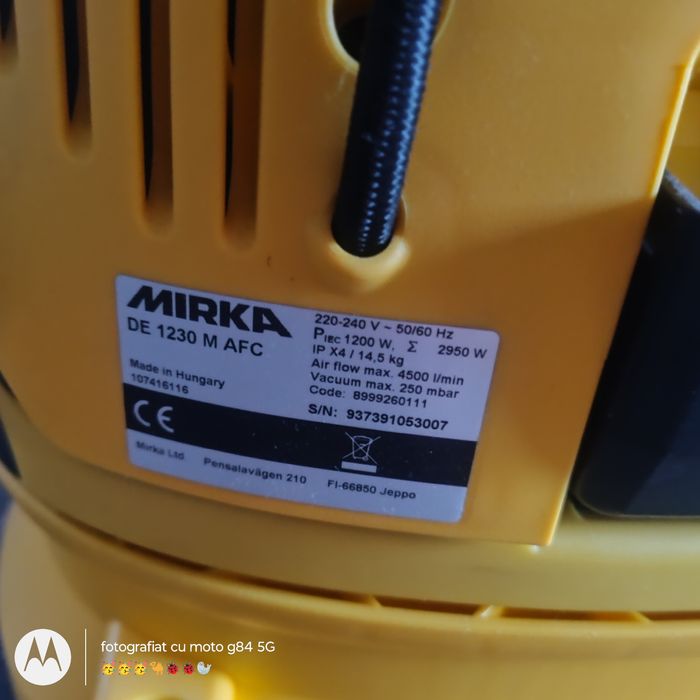 Vând aspirator mirka