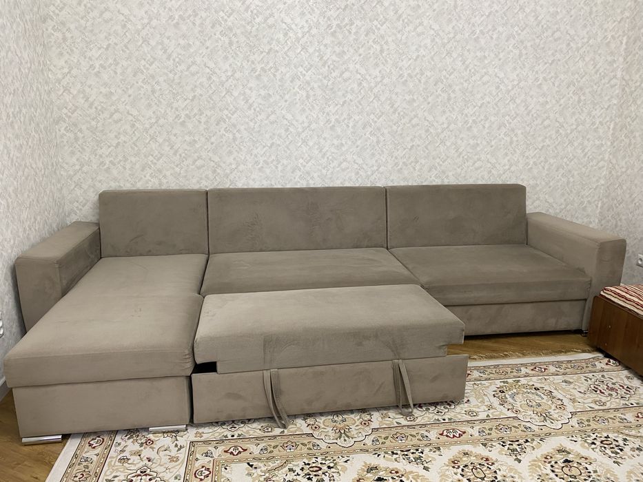 Диван для гостиной комнаты