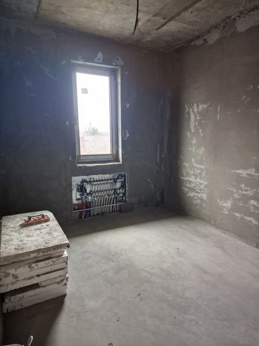 Executam sapă fluida de ipsos