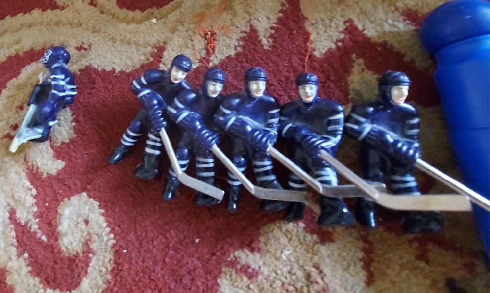 Хоккей  игрушечный