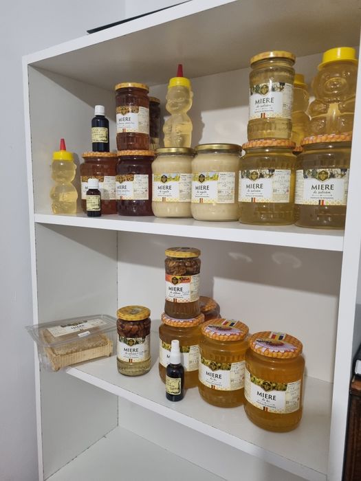 Vand miere Floarea-soarelui si produse apicole
