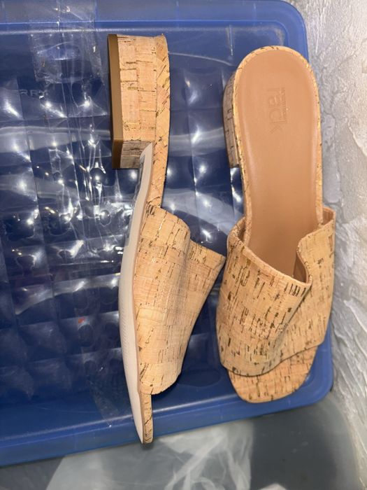 Продам обувь