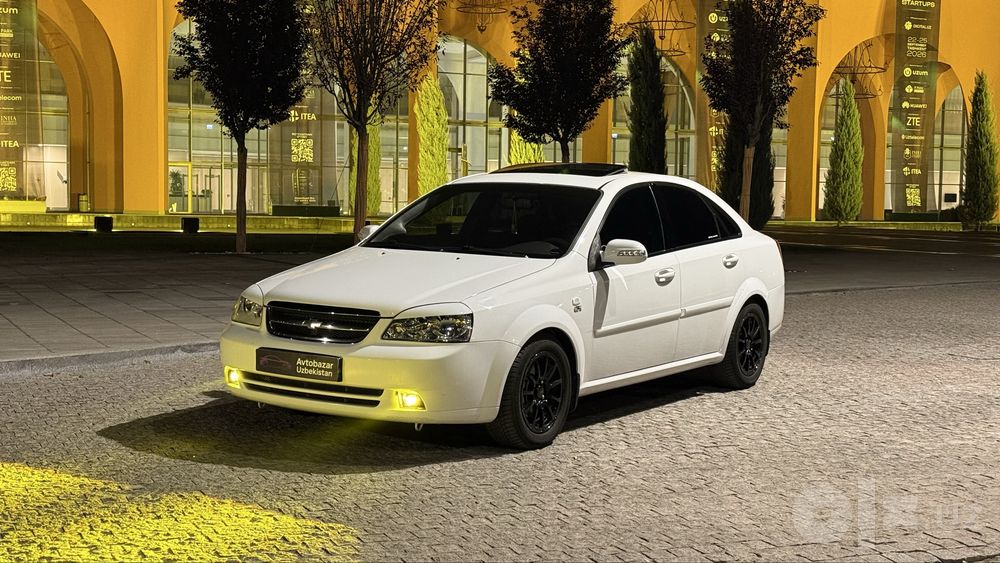•Lacetti 2013 WHITE ANGEL•