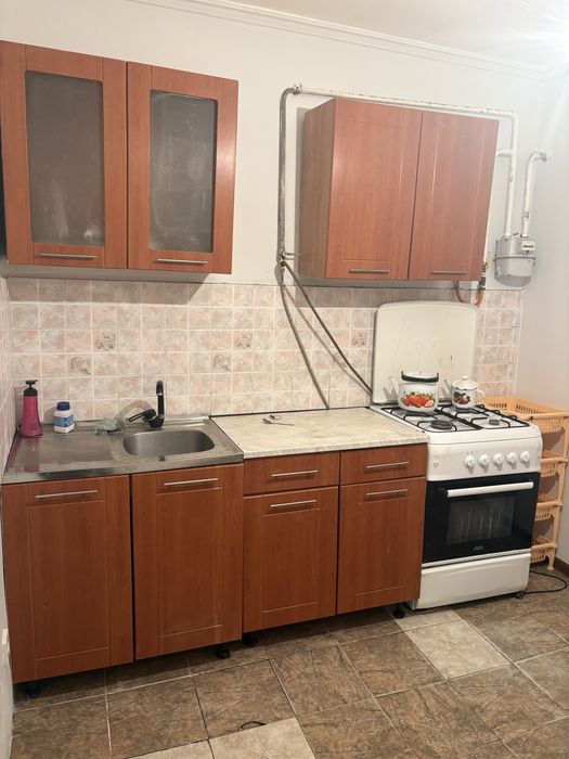 Жилгородоктан 3 бөлмелі времянка жалданады!