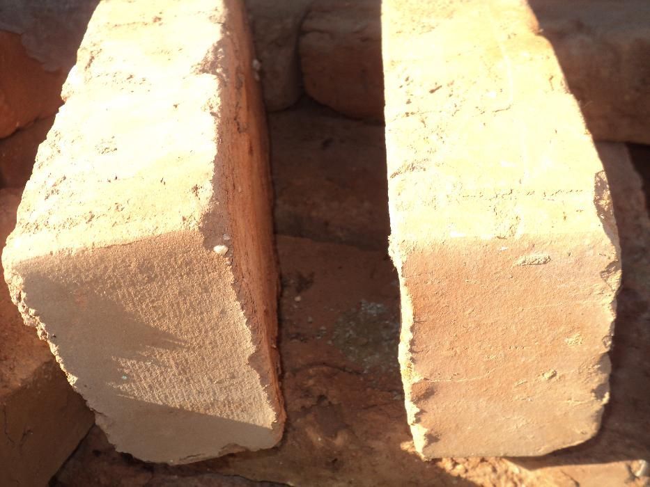 Caramida de fabrica pentru constructii