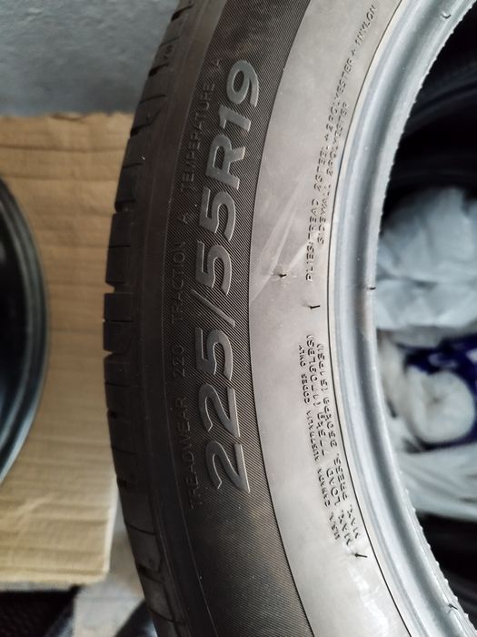 Гуми ,,HANKOOK" 225 55 19