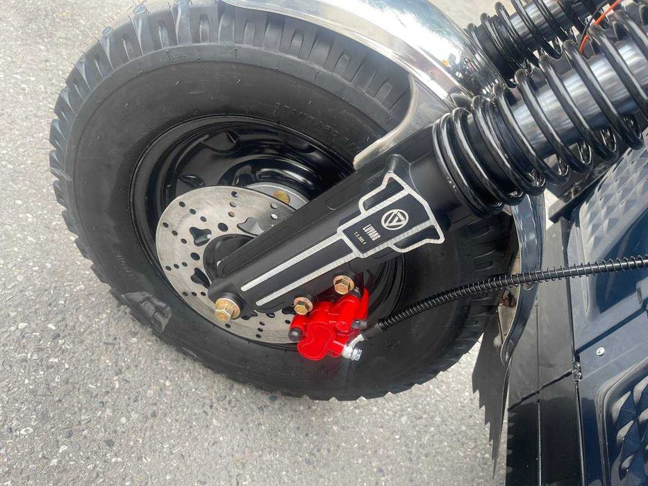 Largomotors motorollari sotuvda