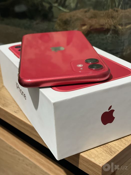 iPhone 11 64Gb RED