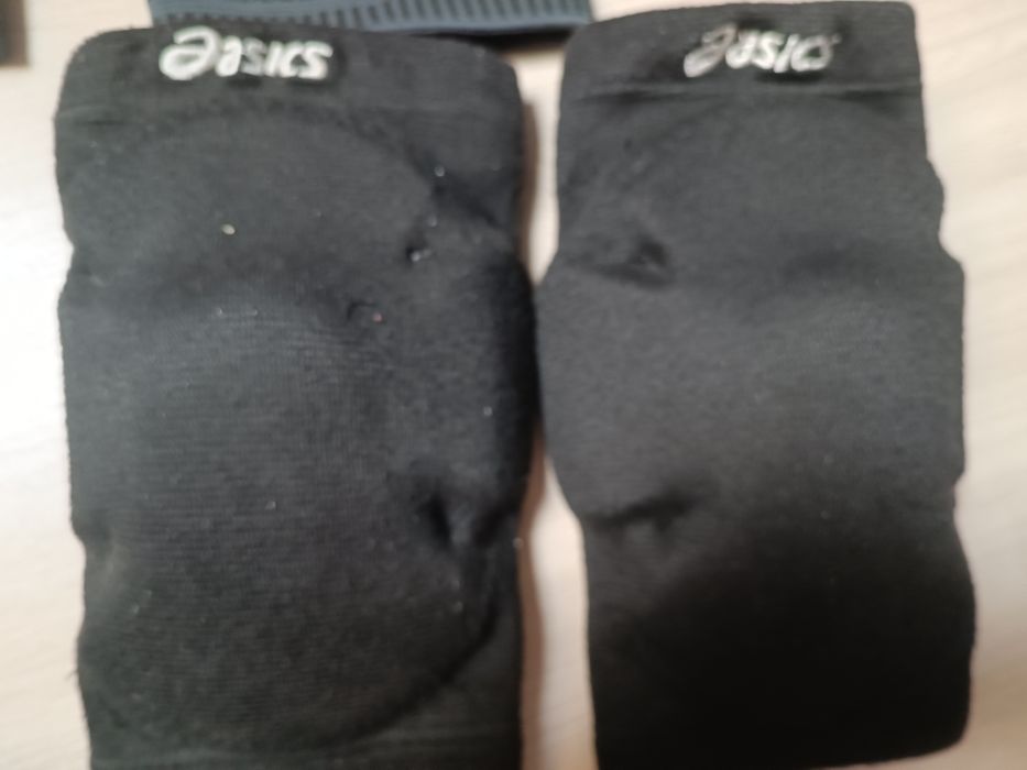 Наколенники Asics