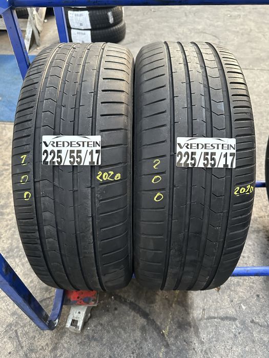 225/55/17 Vredestein