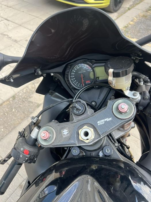 Продавам Suzuki GSXR 1000 K5