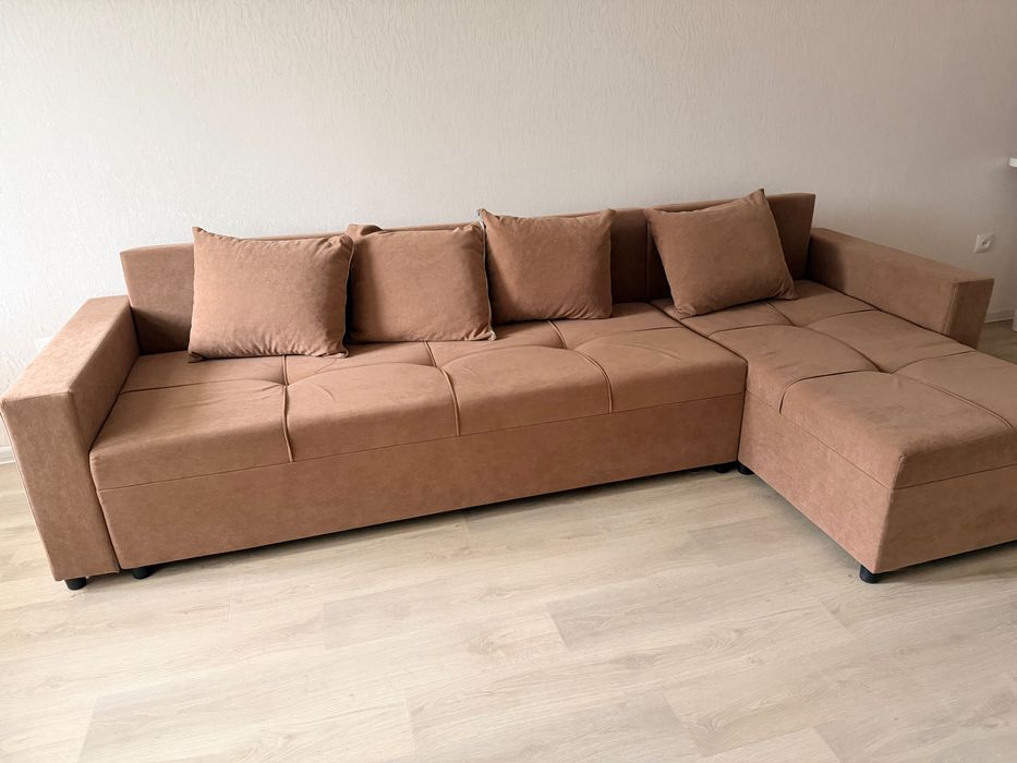 Диван срочно продам