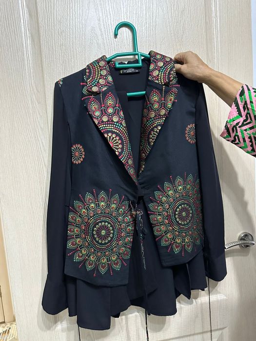 Платья и двойки в отличном состоянии