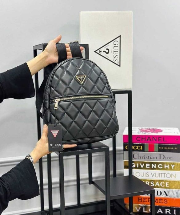 Раници дамски топ модели