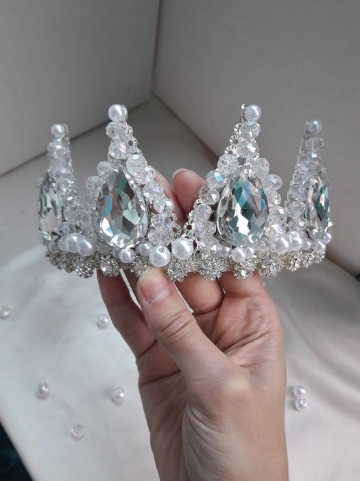 Корона ручной работы