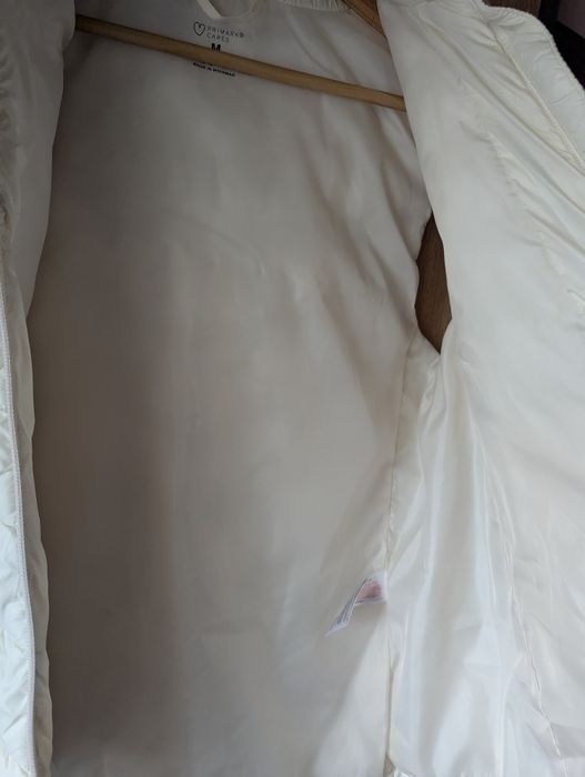 Vestă cu glugă damă, mărimea M/L – nepurtată, stare excelentă