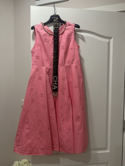 Разпродажба на дамски рокли