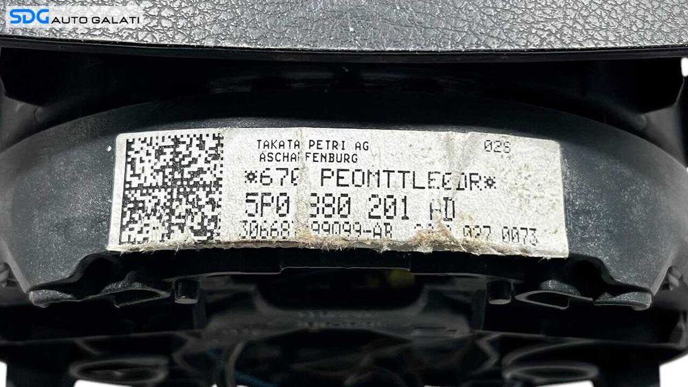 Airbag de pe Volan Modelul cu Comenzi Seat Leon 1P 2009 - 2012 (Crapat In Fata) Cod 5P0880201AD [L5921]