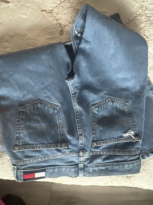 Дънки Tommy Hilfiger нови