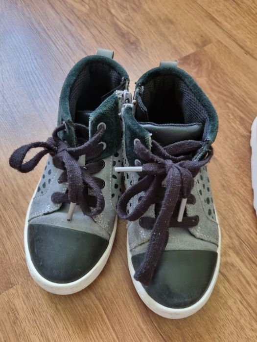 Incaltaminte marimea 28