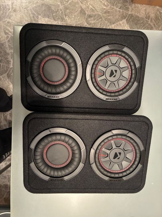 2xSubwoofer Kicker 48TCWRT672