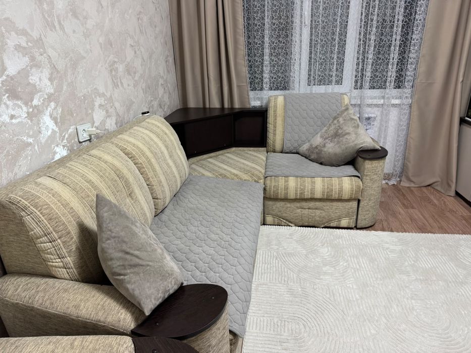 Продам диван с креслом бу