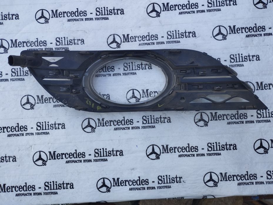 Авангард лява решетка за халоген Mercedes E-class w211 Face