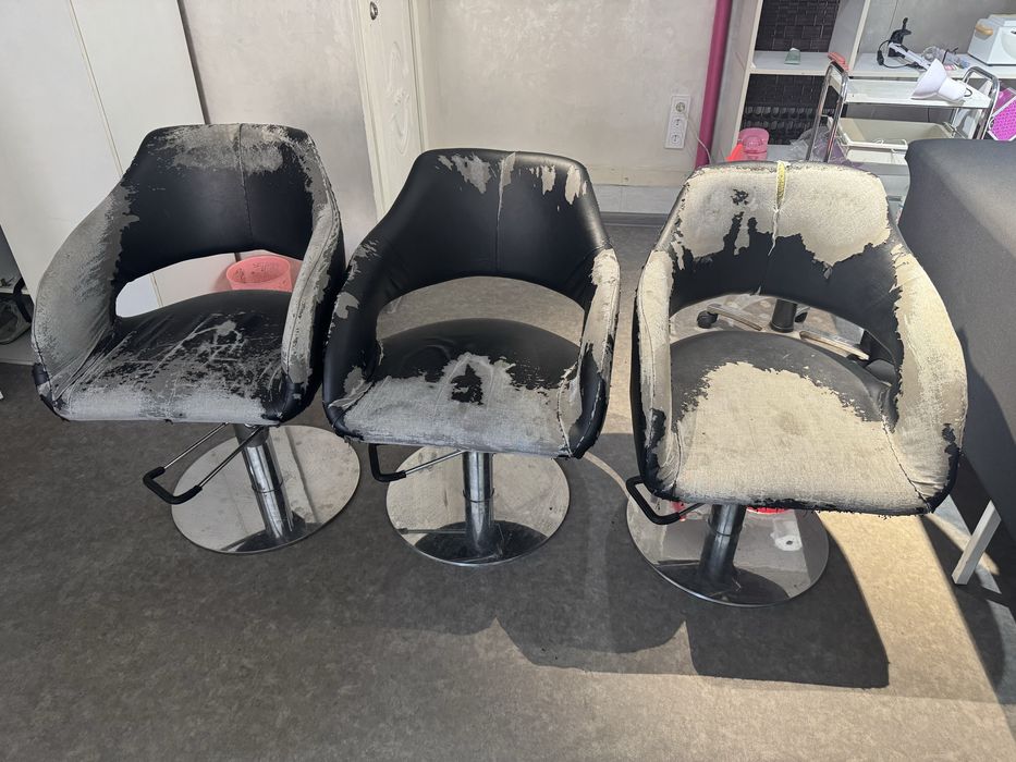 Парикмахерское кресло