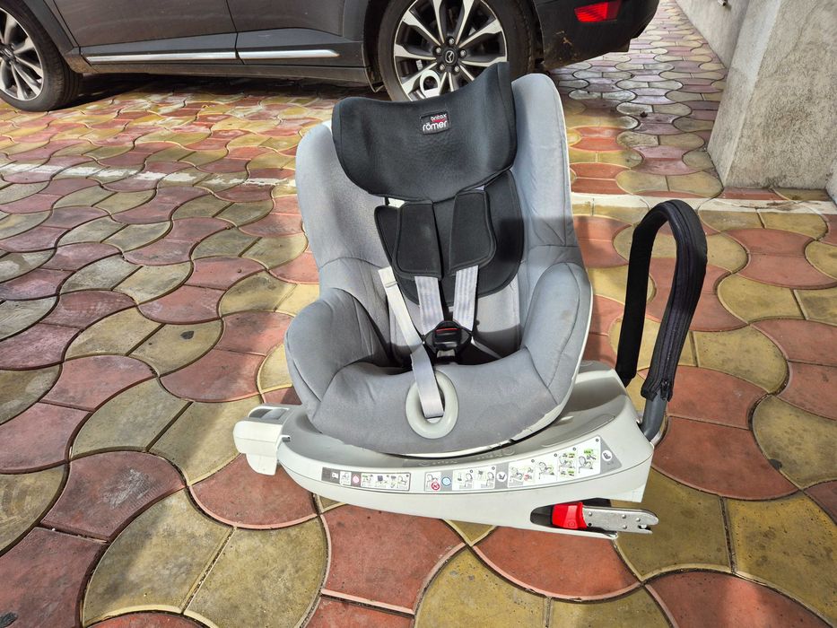 Scaun auto BRITAX ROMER Dualfix M i-Size 0-18 Kg prindere Isofix
