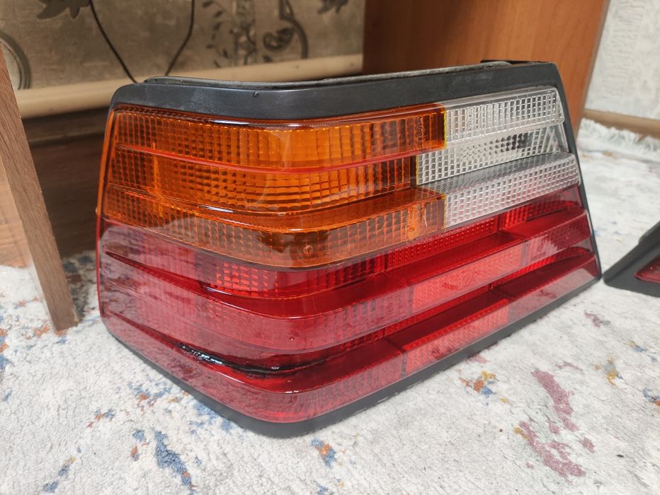 Задние фонари w124 Мерседес