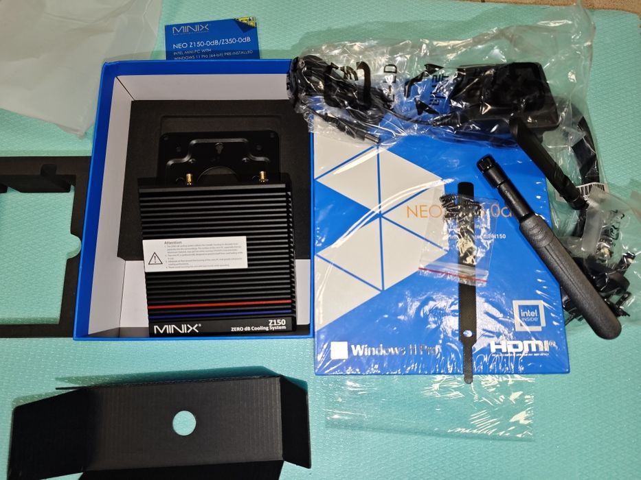 Чисто нов мини компютър MINIX Z150-0dB Безвентилаторен мини компютър с