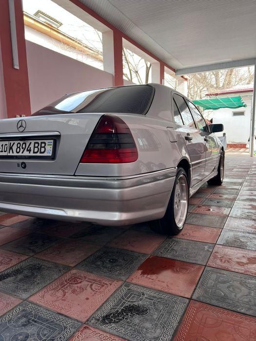 Продается Мерседес Бенс