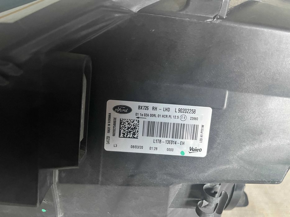 Far dreapta halogen led Ford Puma original cod L1TB-13E014-EH