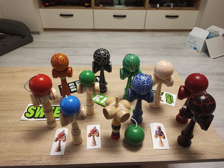 Colecție,Lot 11 Kendama