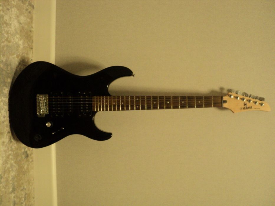 Универсальная Yamaha ERG 121 (H-S-H) + Обмен на ноутбук