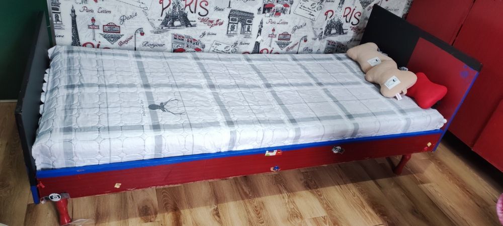 Кровать односпальная