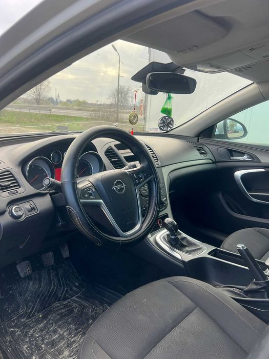 Opel insignia 2011