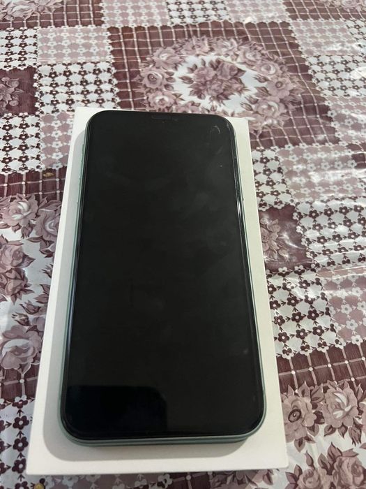 iPhone 11 перфектен 64Gb