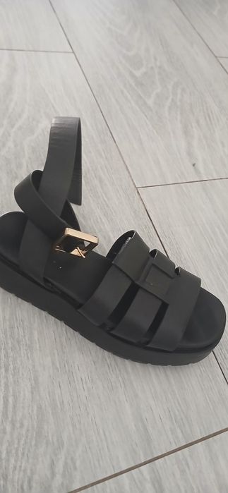 Босоножеи от Zara